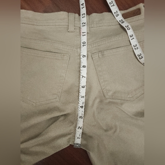 Gloria Vanderbilt stylish khaki jeans EUC Size 10 - Picture 9 of 10